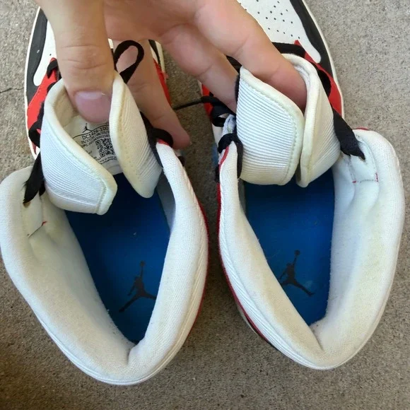 Nike Air Jordan Women's 1 Mid Let(Her)Man DC1426-100 High Top Sneaker Shoes 10.5 - Picture 7 of 8